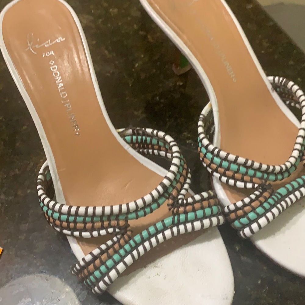 Size 7 Lisa for Donald J Pliner
